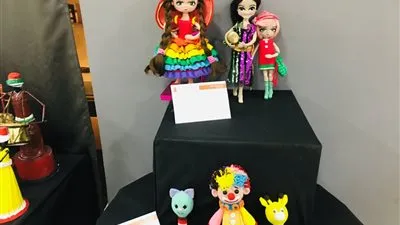 شاهد.. إبداع فن الأميجرومي بالمتحف الإسلامي.. وأثرية: المهرج أصله مصري