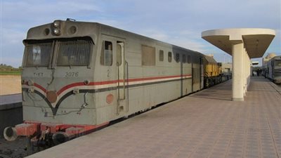 مصرع طالب صدمه قطار بمزلقان الواسطى في بني سويف