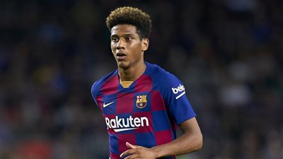 ممثلي ميلان في برشلونة لحسم ضم توديبو