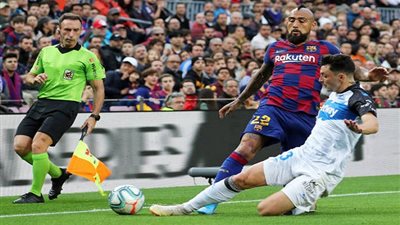 أزمة برشلونة اسمها وكيل لاعبين