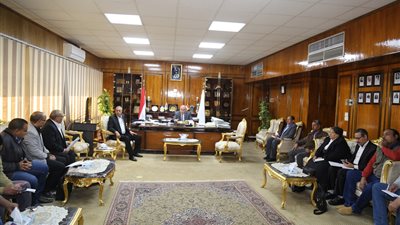 تشغيل محطة رفع صرف صحي البرابرة بمدينة قوص بعد أسبوعين   