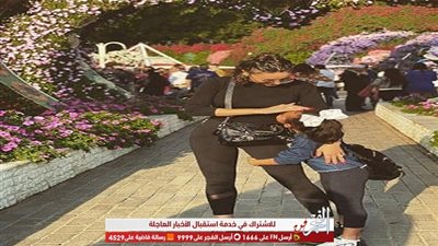 بسمة بوسيل تخطف الانظار مع عائلتها في الامارات (صور)