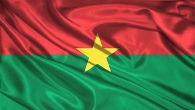 مقتل 14 جراء انفجار قنبلة على حافلة لأطفال المدارس في بوركينا فاسو