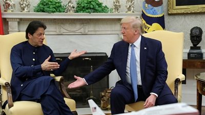 ترامب يستأنف برنامج التدريب العسكري في باكستان