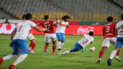 عماد متعب يطعن الزمالك