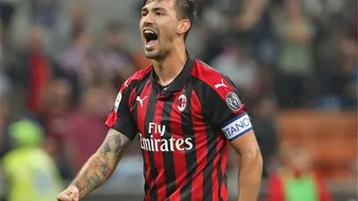 برشلونة مهتم بضم مدافع ميلان