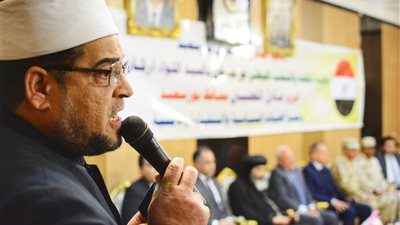 أوقاف بورسعيد: ديننا يأمرنا بتهنئة الأخوة الأقباط بعيد الميلاد المجيد 