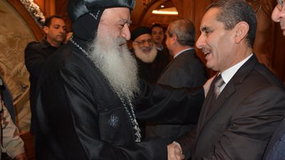 محافظ الغربية يزور عددًا من الكنائس للتهنئة بعيد الميلاد (صور)