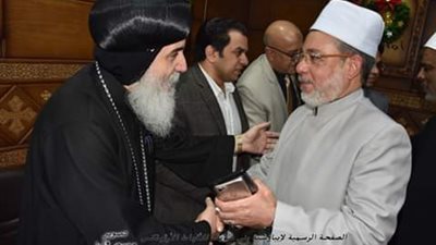 أسقف بني سويف يستقبل المحافظ ووفد من الأزهر للتهنئة بالعيد (صور)