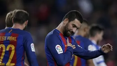 أردا توران يعود لبرشلونة