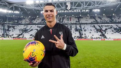 رونالدو لا يتوقف ويُحقق رقمًا فريدًا