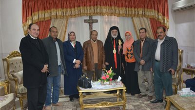 محافظ سوهاج يزور مطرانية الكاثوليك للتهنئة بعيد الميلاد