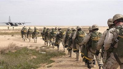 عاجل.. 9 صواريخ تستهدف قاعدة تستضيف قوات أمريكية بالعراق