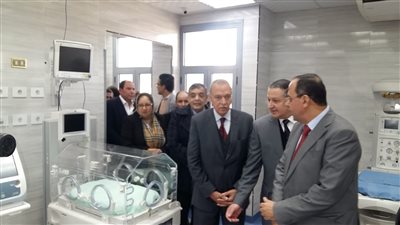 محافظ القليوبية ورئيس جامعة بنها يفتتحان أكبر مركز حضانات لرعاية المبتسرين (صور)