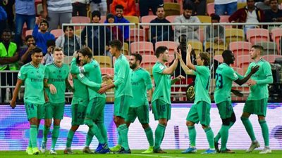 لاعب ريال مدريد يسخر من مدرب برشلونة