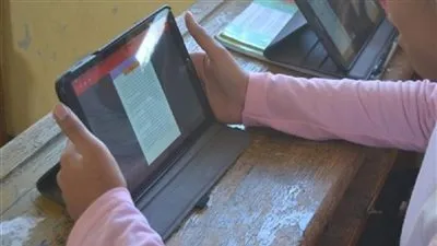 تعليم بني سويف تجري الاختبارات التجريبية على التابلت