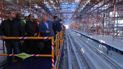 وزير النقل يعلن موعد انتهاء محطات المرحلة الرابعة للخط الثالث للمترو