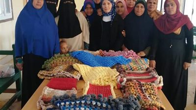 كلية الفنون التطبيقية بحلوان تنظم ورشة لتعليم الكروشيه