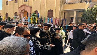 مطرانية البلينا تستعد لزيارة البابا تواضروس غدًا 