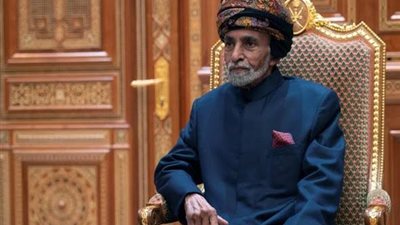 سفير مصر بمسقط: السلطان قابوس نجح في كسب قلوب العمانيين