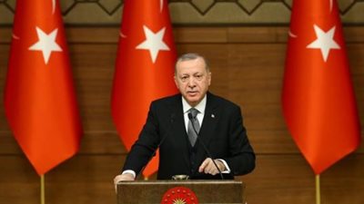 صحيفة فرنسية: أردوغان اختار التوسع في ليبيا للبقاء في السلطة