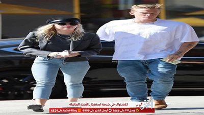 مايلي سايرس تمطر حبييبها كودي سيمبسون بالهدايا في عيد ميلاده 