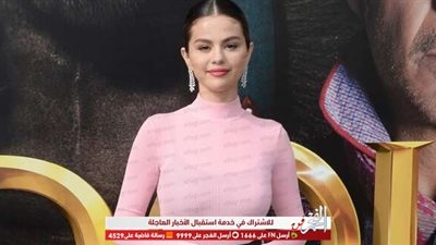 سيلينا جوميز تخطف الأنظار بإطلالة رائعة في عرض Dolittle 