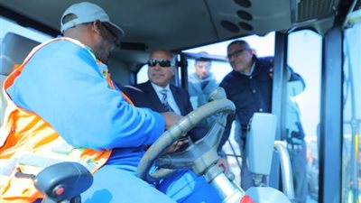 وزير النقل يوجه بدراسة حالة كوبري الرسوة في بورسعيد