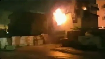 إضرام النيران في مقر ميليشيا موالية لإيران بالعراق