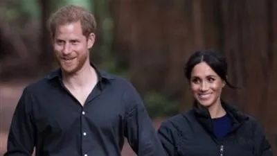 الملكة إليزابيث تصدر بيانا عن أزمة انفصال 