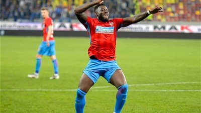 ماكينة أهداف مُتحركة.. ماذا قدم الفرنسي 