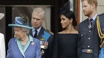 الملكة اليزابيث توافق على خروج 