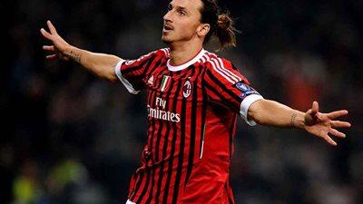 ميلان ضد سبال - إبراهيموفيتش يقود تشكيل الروسونيري