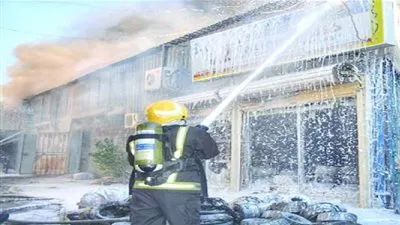الدفاع المدني يسيطر على حريق جدة الذي اندلع بمجمع للأدوات الكهربائية