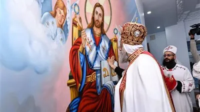 البابا يدشن 5 مذابح و17 قديسا بكنيسة الأنبا شنوده في سوهاج (صور)