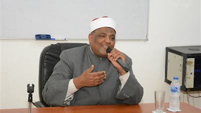 وكيل الأزهر السابق: المتطرفون يرفعون راية الخلافة لدغدغة مشاعر الشباب