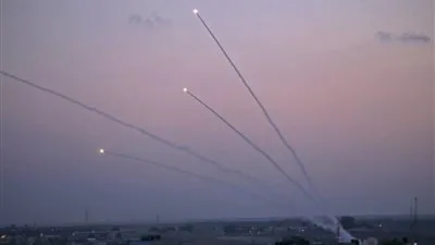 مصادر: إطلاق 4 صواريخ من غزة على إسرائيل