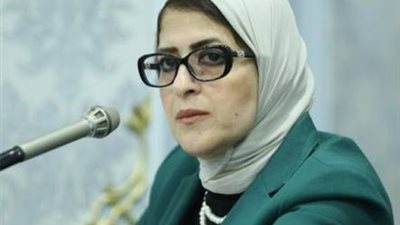 متحدث الصحة في مأزق.. جامل الوزيرة على دم الأطباء فأجبرته السوشيال ميديا للتراجع