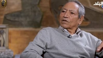 وزير سابق: عملت في رعي الأغنام.. واتعلمت الانضباط من الحمار (فيديو)