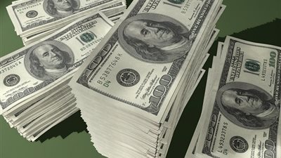 الدولار يتعافي خلال تعاملات اليوم الخميس