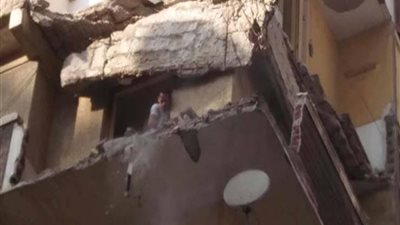 فرض كردون أمني بمحيط انهيار بلكونة في روض الفرج