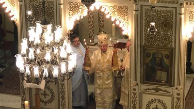 بطريرك الروم الكاثوليك يزور كنيسة سيدة البشارة بشبرا (صور)