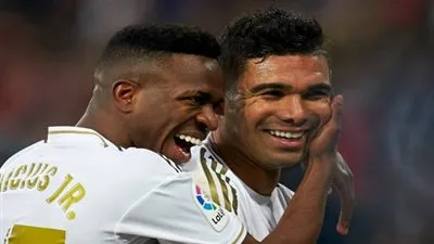 كاسيميرو يتحدث عن تمريرة خيالية أهدت ريال مدريد الفوز على إشبيلية