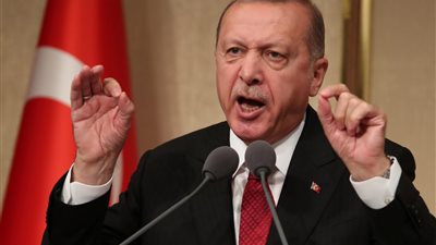 محلل سياسي ليبي يكشف سبب غضب أردوغان من مؤتمر برلين