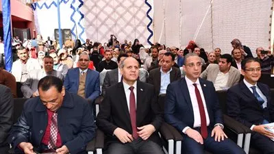 محافظ الفيوم يشهد ختام الأنشطة الطلابية بالمدرسة المصرية اليابانية 