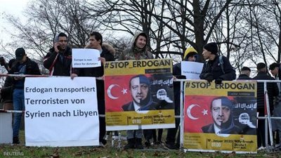 الجالية الليبية المقيمة في ألمانيا تنظم مظاهرة مناهضة لأردوغان