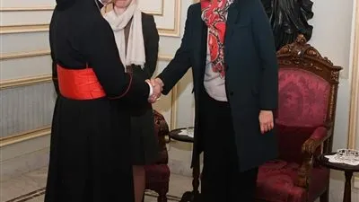 البطريرك الراعي يلتقي السفيرة الكندية بلبنان 