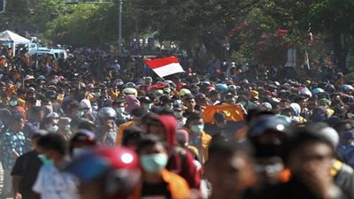 إندلاع مظاهرات في إندونيسيا اعتراضاً على تعديلات قانون العمل