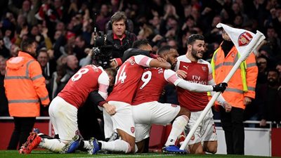 نجم آرسنال مرشح لخلافة سواريز في برشلونة