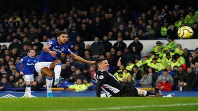 ترتيب إيفرتون في الدوري الإنجليزي بعد التعادل مع نيوكاسل